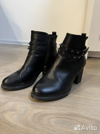 Ботинки осенние женские