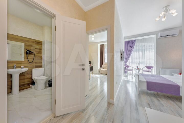 1-к. квартира, 42 м², 1/6 эт.