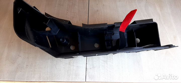 Ниша крепления домкрата Mercedes E-Class W211