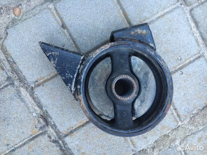 Опора двигателя передняя Hyundai Accent