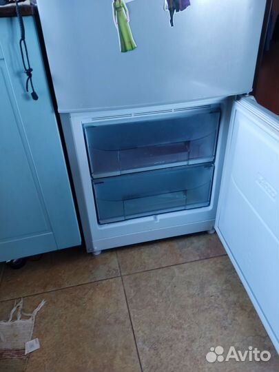 Холодильник на запчасти