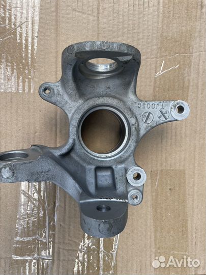 Поворотный кулак Suzuki