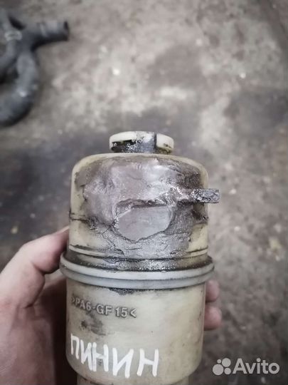 Бачок Гур Mitsubishi Pajero pinin