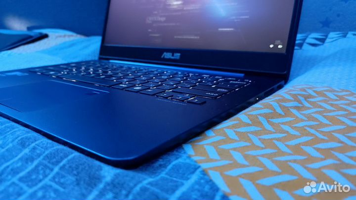 Asus Zenbook UX430UA