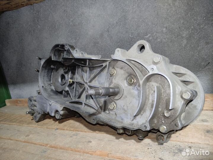 Половинка картера на скутер