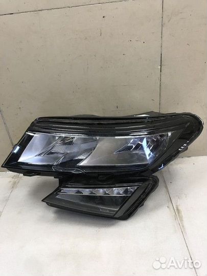 Фара левая Skoda Kodiaq