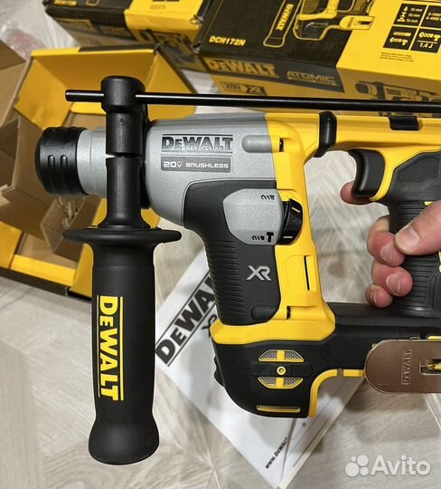 Перфоратор Dewalt DCH 172