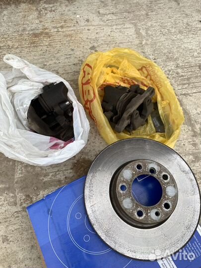 Суппорта передние BMW e39 540 дорест