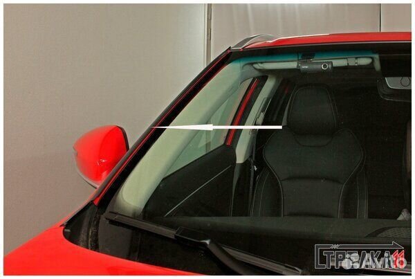 Водосток лобового стекла Geely Atlas Pro