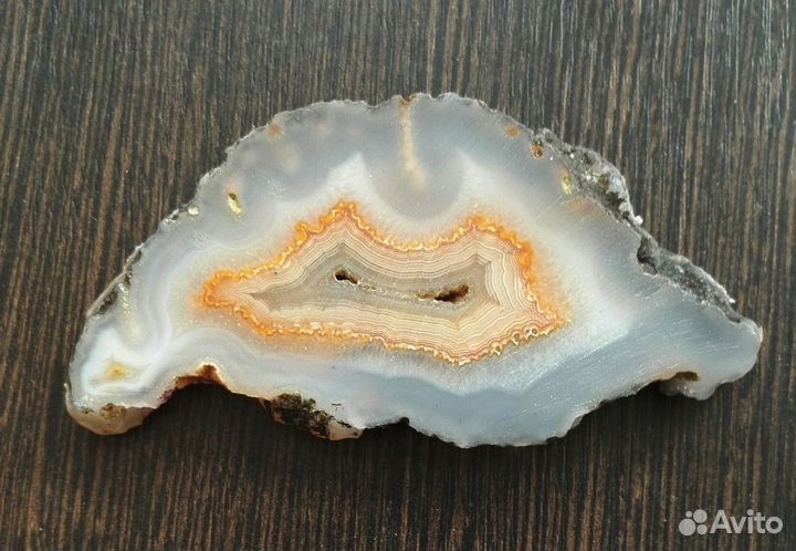 Коллекционный минерал агат натуральный с друзой