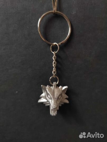 Ведьмак 3. Медальон школы волка