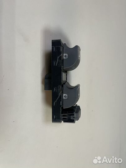 Кнопки стеклоподъемника Ауди А6 С6 Q7 4L