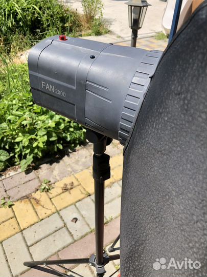 Профессиональный свет