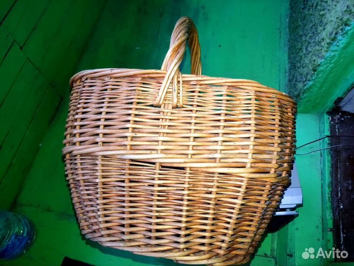 Корзина плетёная