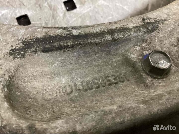 Рычаг задний левый Volkswagen Phaeton