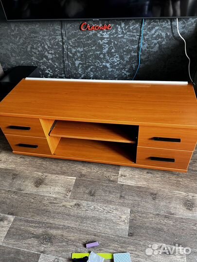 Тумба под телевизор