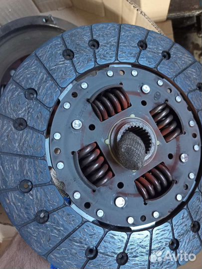Комплект сцепления на Volkswagen Crafter 2.5 TDI