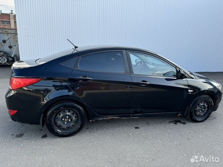 Hyundai Solaris 1.6 AT, 2016, 182 000 км