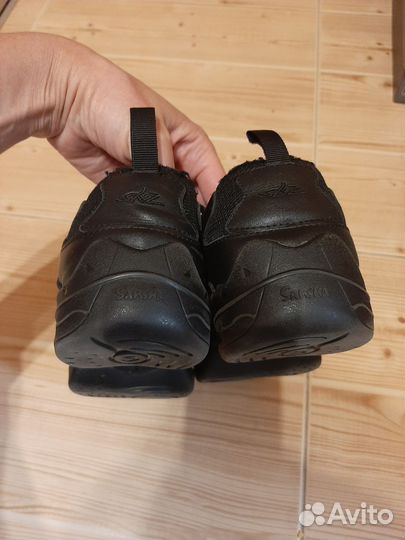 Танцевальные кроссовки