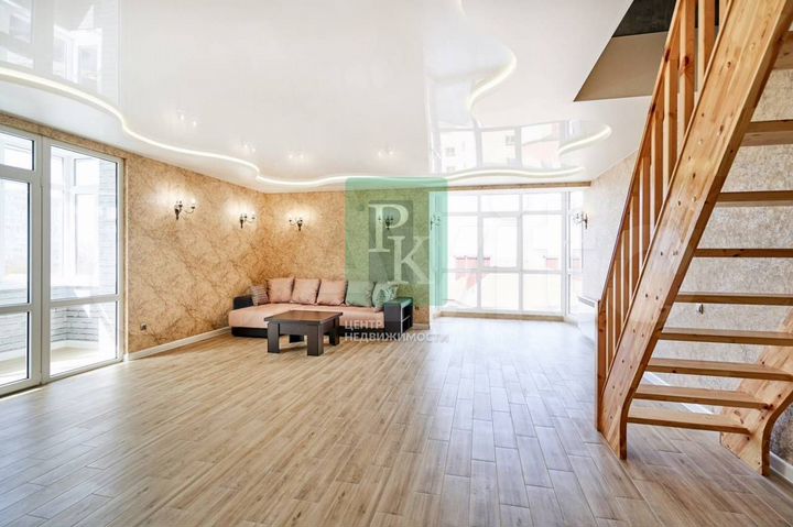 4-к. квартира, 131,9 м², 4/4 эт.