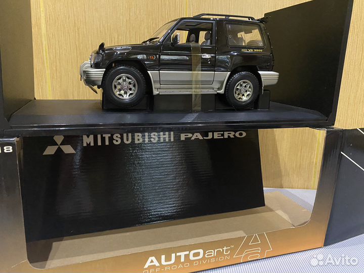 Mitsubushi pajero 1:18
