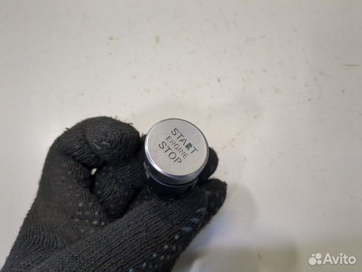 Кнопка запуска двигателя Audi A6 (C7), 2018