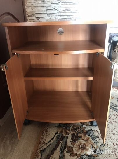 Тумба прикроватная