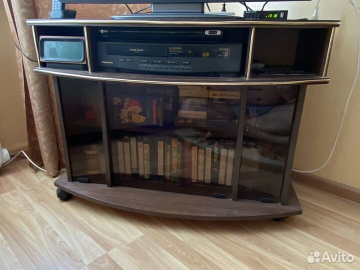 Тумба под телевизор