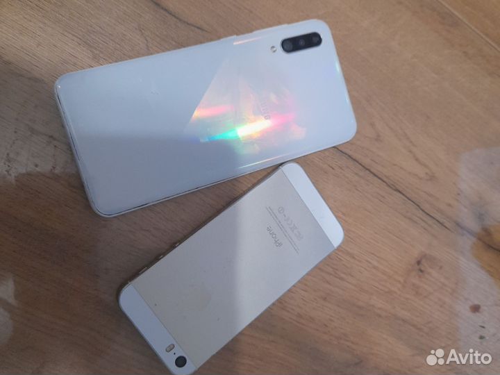 Samsung Galaxy A30, 3/32 ГБ