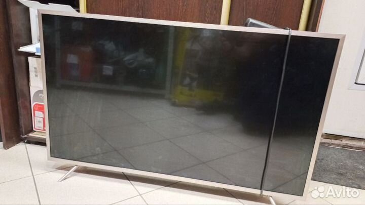 Телевизор TCL L43P2US