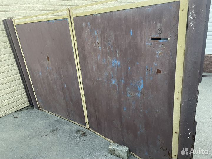 Ворота гаражные бу