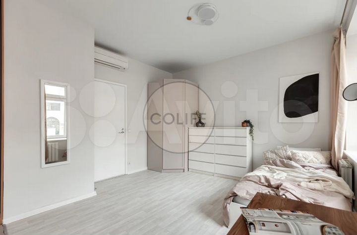 Комната 19 м² в 5-к., 2/5 эт.