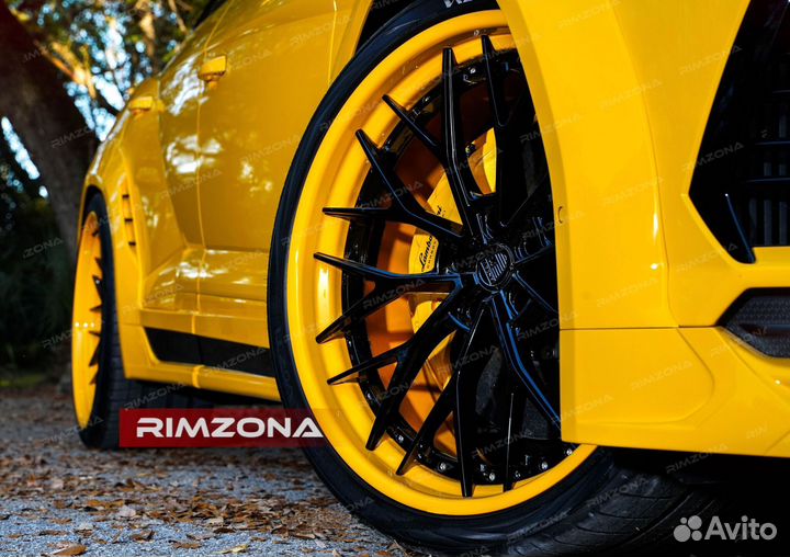 Кованые диски R22 на Lamborghini Urus