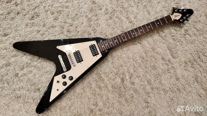 Электрогитра Maison Flying V Classic Ebony