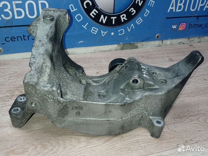 Кронштейн генератора, кондиционера и Гура двс n47