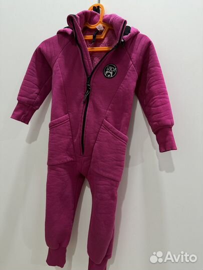 Дождевик и нательный утепленный костбм