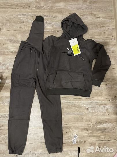 Спортивный костюм женский теплый новый