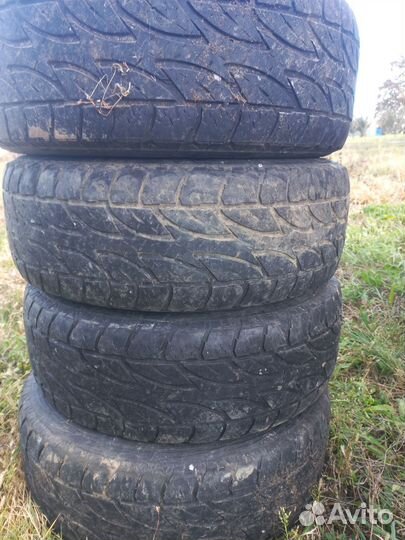 Bridgestone Dueler A/T 275/70 R16