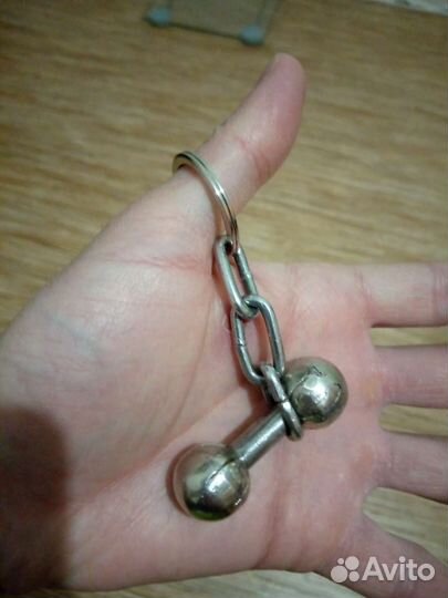 Брелок гантель ручной работы