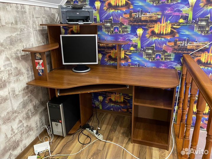 Компьютерный стол бу
