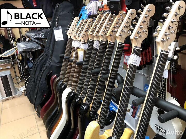 Электрогитара Cort красная новая + ремень