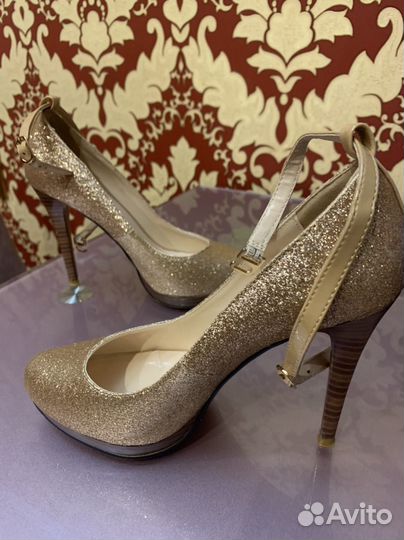 Туфли праздничные 35 размер