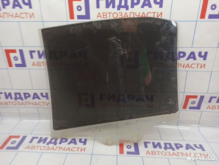 Стекло двери задней правой Hyundai Accent 2 83420