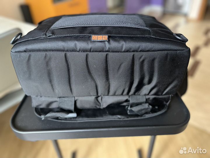 Сумка для фототехники Lowepro 200AW