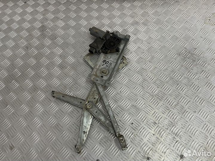 Стеклоподъемник передний Opel Omega B