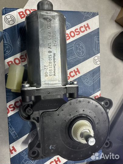 Моторчик стеклоподъемника bosch 0130821993