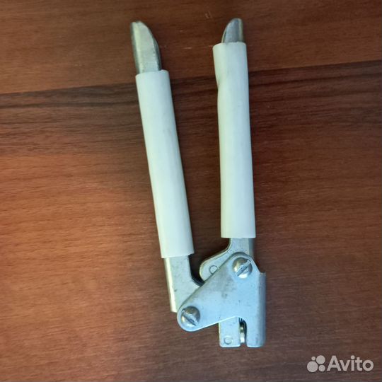 Пломбиратор