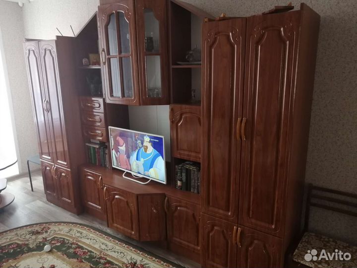 Стенка в гостиную бу