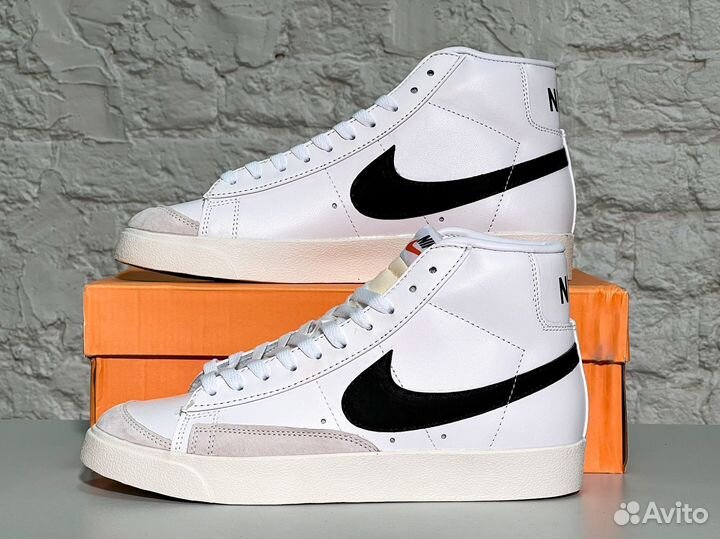 Nike Blazer Mid 77 Black White