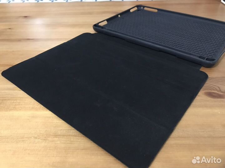 Чехол на iPad 6 2018